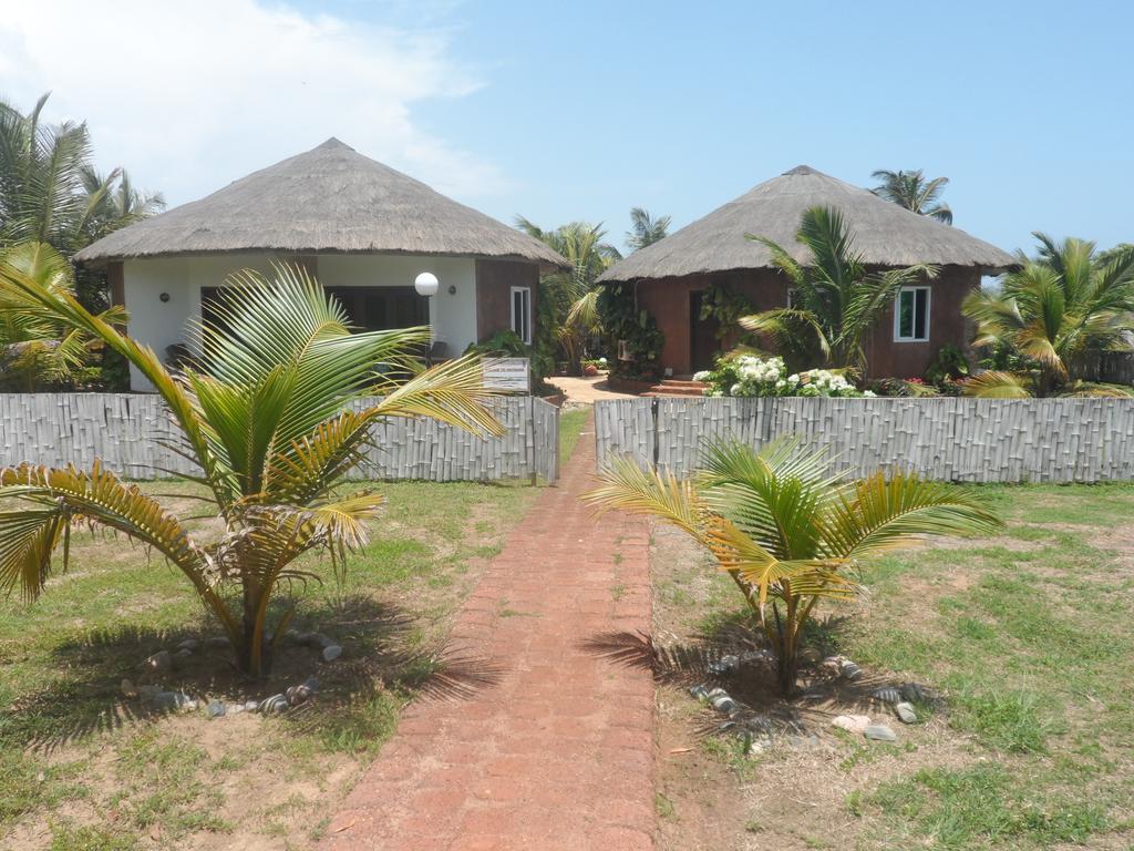 Legacy Tribe Beach Resort Prampram ภายนอก รูปภาพ