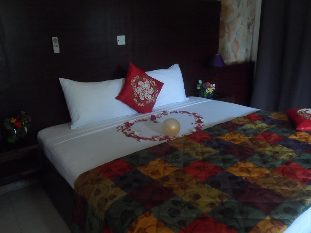 Legacy Tribe Beach Resort Prampram ภายนอก รูปภาพ