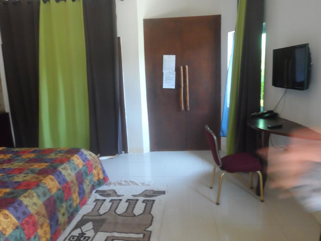 Legacy Tribe Beach Resort Prampram ภายนอก รูปภาพ