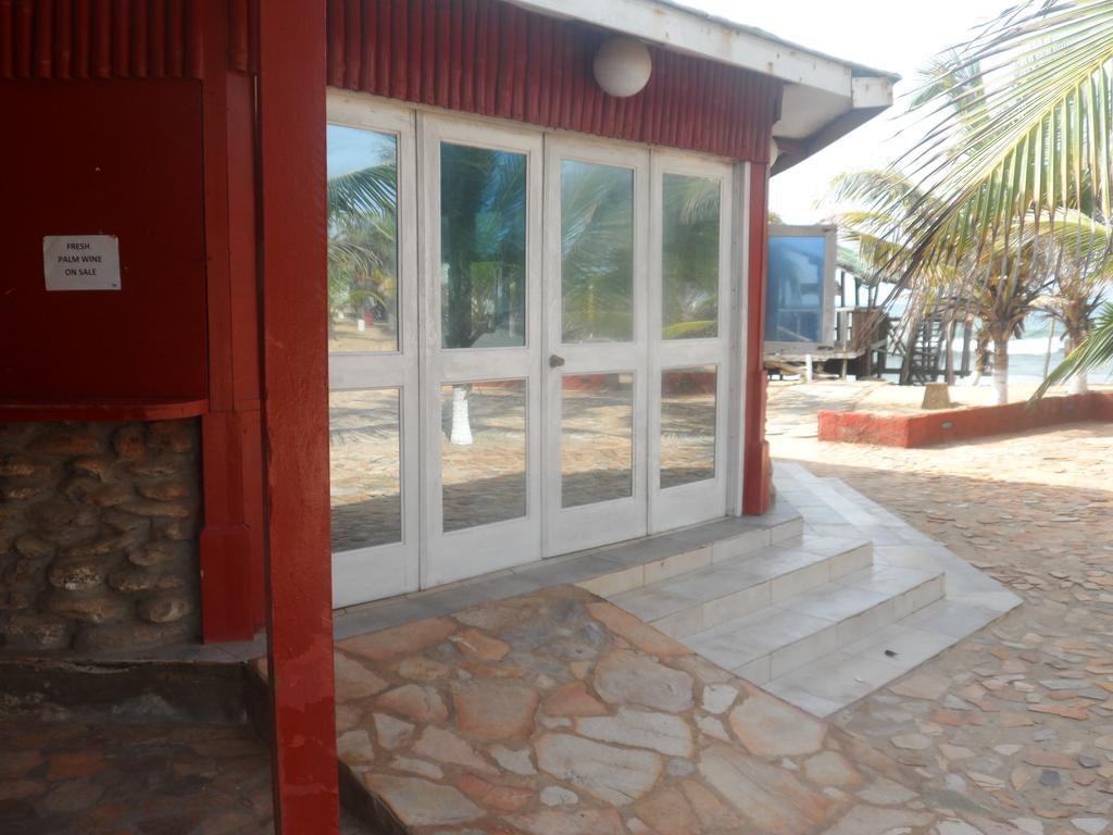Legacy Tribe Beach Resort Prampram ภายนอก รูปภาพ