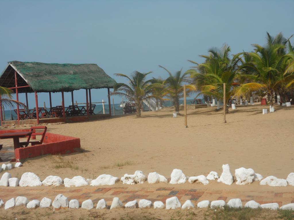 Legacy Tribe Beach Resort Prampram ภายนอก รูปภาพ