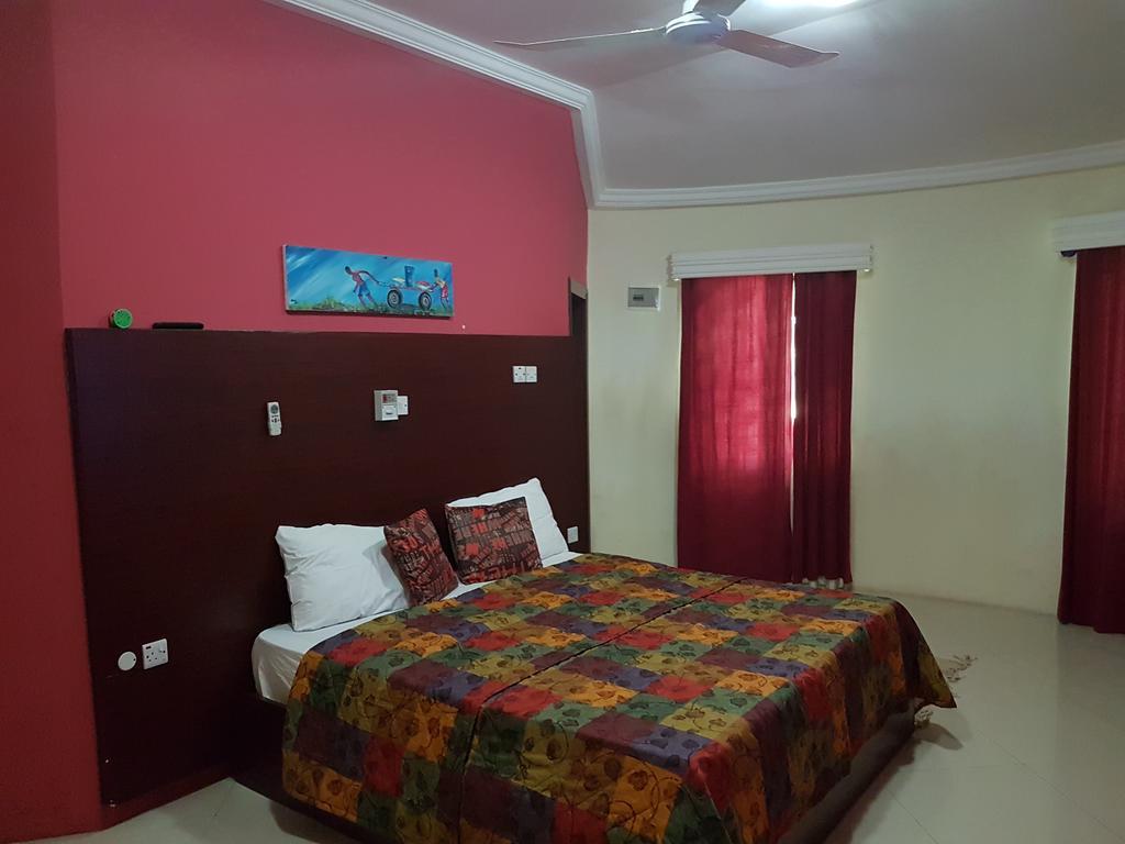Legacy Tribe Beach Resort Prampram ภายนอก รูปภาพ
